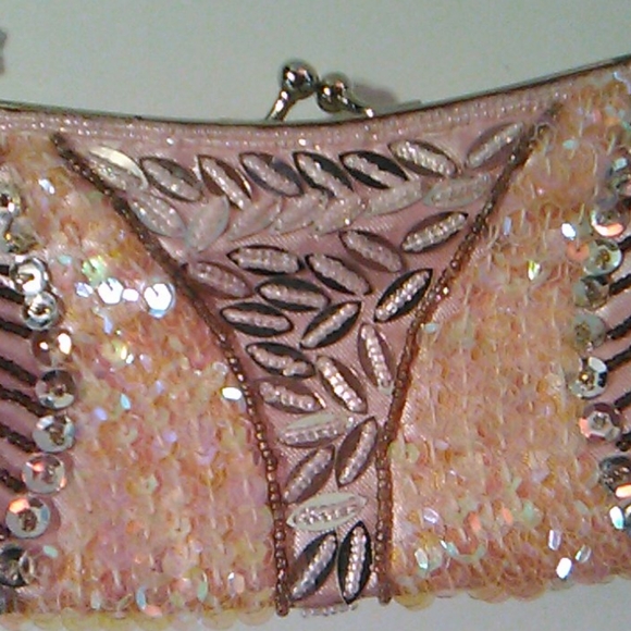 Never used Sequins & Beaded Clutch - Picture 4 of 9